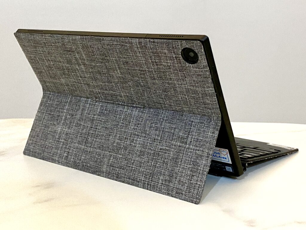 ASUS Chromebook Detachable CM3背面