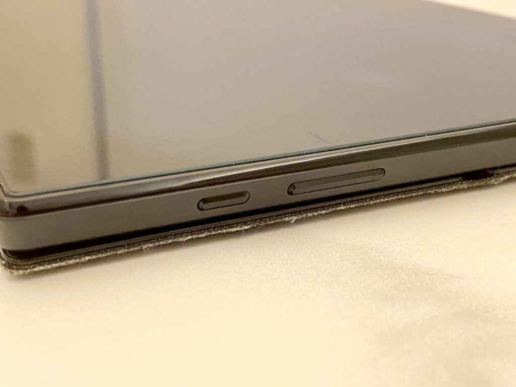ASUS Chromebook Detachable CM3 電源 音量ボタン
