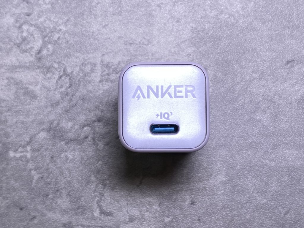Anker 511 Charger （Nano 3,30W）ポート面