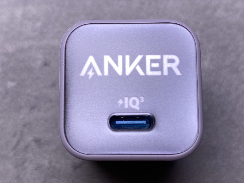 Anker 511 Charger （Nano 3,30W）カラー